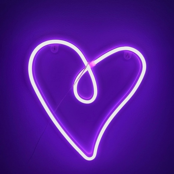 Other - 💜 Purple Neon Heart Light 💜